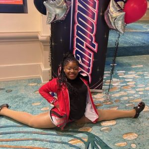 MB Large Scroll Photo